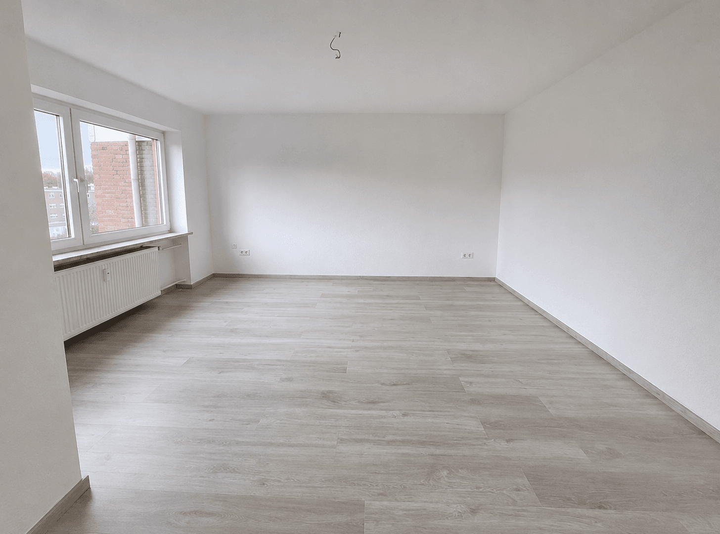 Prenájom bytu 4-izbový 81 m², Wilhelmshaven, Dolné Sasko Prenájom bytu 4-izbový 81 m², Wilhelmshaven, Dolné Sasko