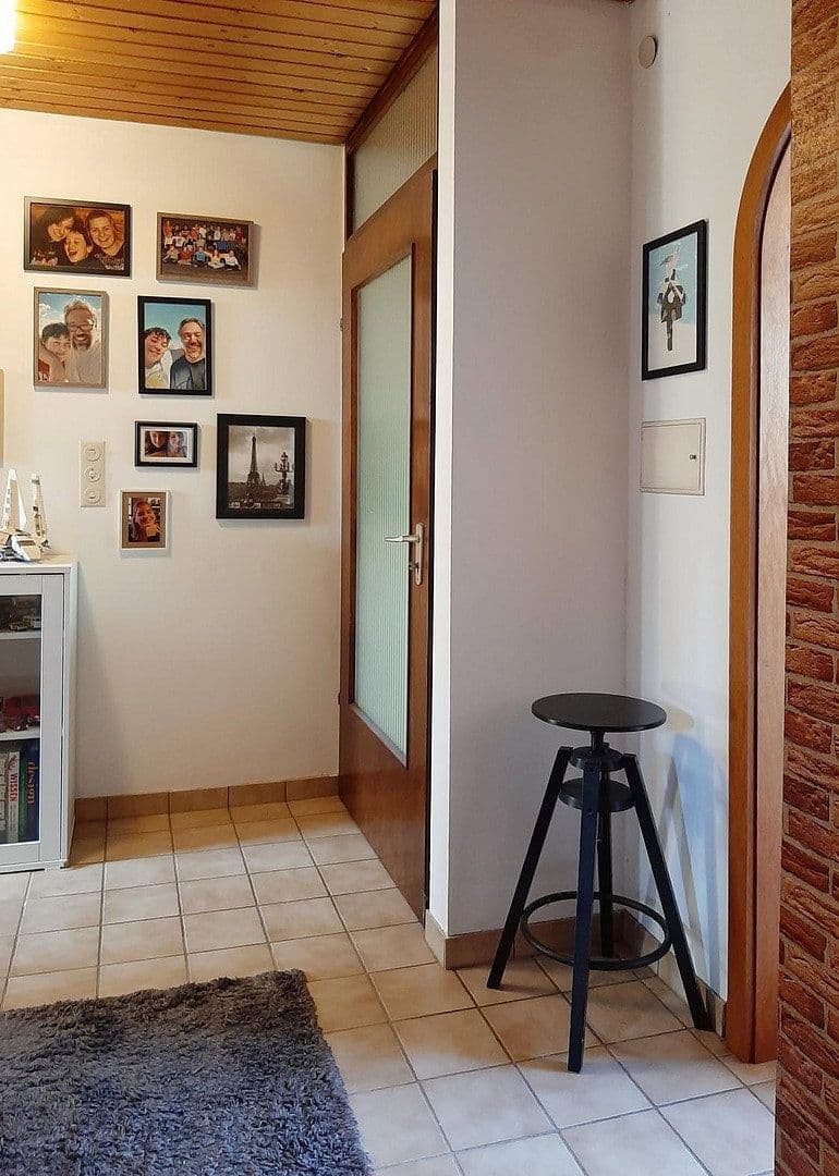 Predaj domu 162 m², pozemok 254 m², Hornbergstraße 38, Ditzingen, Bádensko-Wurttembersko Predaj domu 162 m², pozemok 254 m², Hornbergstraße 38, Ditzingen, Bádensko-Wurttembersko