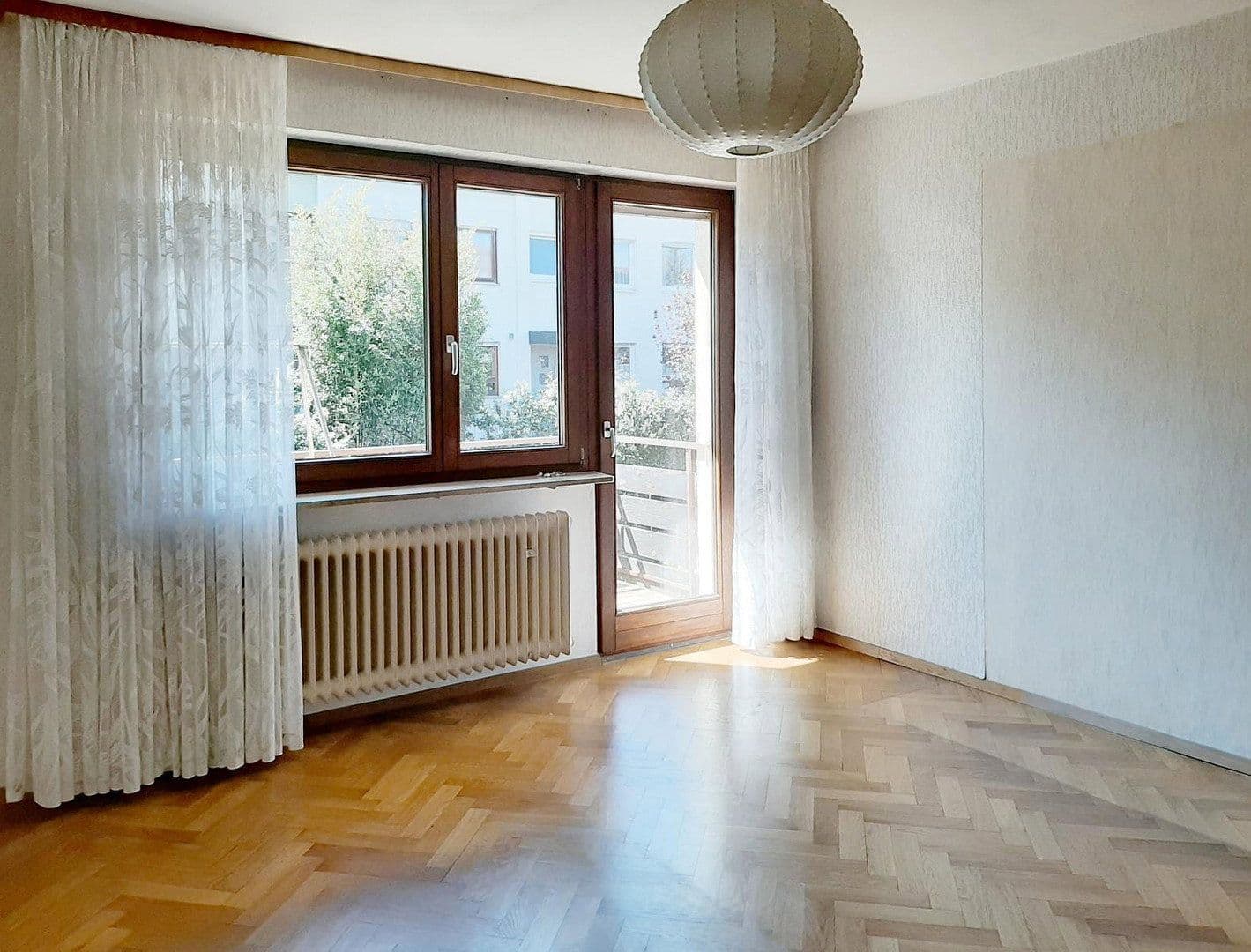 Predaj domu 162 m², pozemok 254 m², Hornbergstraße 38, Ditzingen, Bádensko-Wurttembersko Predaj domu 162 m², pozemok 254 m², Hornbergstraße 38, Ditzingen, Bádensko-Wurttembersko