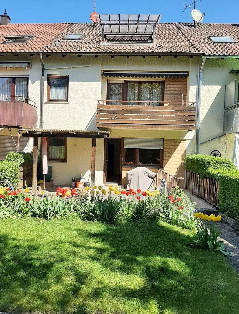 Predaj domu 162 m², pozemok 254 m², Hornbergstraße 38, Ditzingen, Bádensko-Wurttembersko Predaj domu 162 m², pozemok 254 m², Hornbergstraße 38, Ditzingen, Bádensko-Wurttembersko