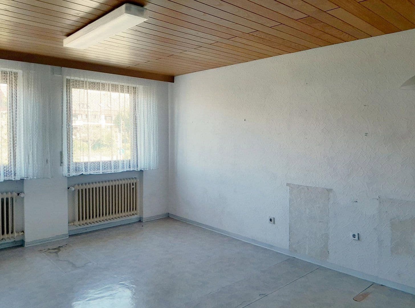 Predaj domu 162 m², pozemok 254 m², Hornbergstraße 38, Ditzingen, Bádensko-Wurttembersko Predaj domu 162 m², pozemok 254 m², Hornbergstraße 38, Ditzingen, Bádensko-Wurttembersko