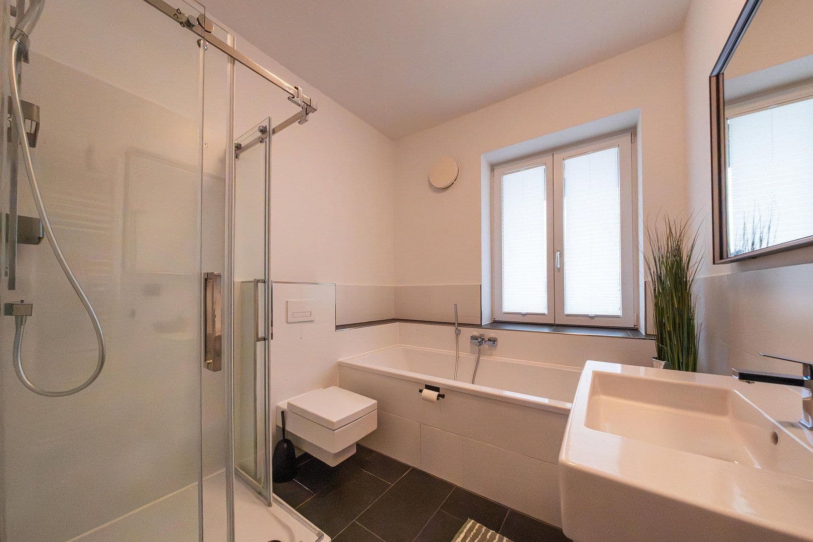Predaj bytu 3-izbový 88 m², Sterndamm 66 B, Berlin, Berlín Predaj bytu 3-izbový 88 m², Sterndamm 66 B, Berlin, Berlín