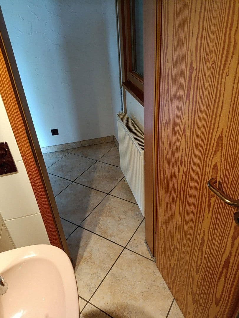 Predaj domu 145 m², pozemok 657 m², Winnenden, Bádensko-Wurttembersko Predaj domu 145 m², pozemok 657 m², Winnenden, Bádensko-Wurttembersko