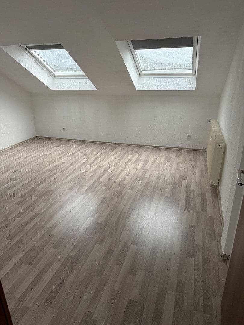 Prenájom bytu 2-izbový 53 m², Rheingoldstraße 76, Duisburg, Severné Porýnie - Westfálsko Prenájom bytu 2-izbový 53 m², Rheingoldstraße 76, Duisburg, Severné Porýnie - Westfálsko
