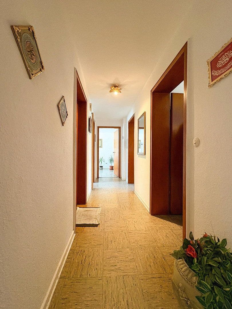 Predaj domu 166 m², pozemok 1.043 m², Hamm (Sieg), Porýnie-Falcko Predaj domu 166 m², pozemok 1.043 m², Hamm (Sieg), Porýnie-Falcko
