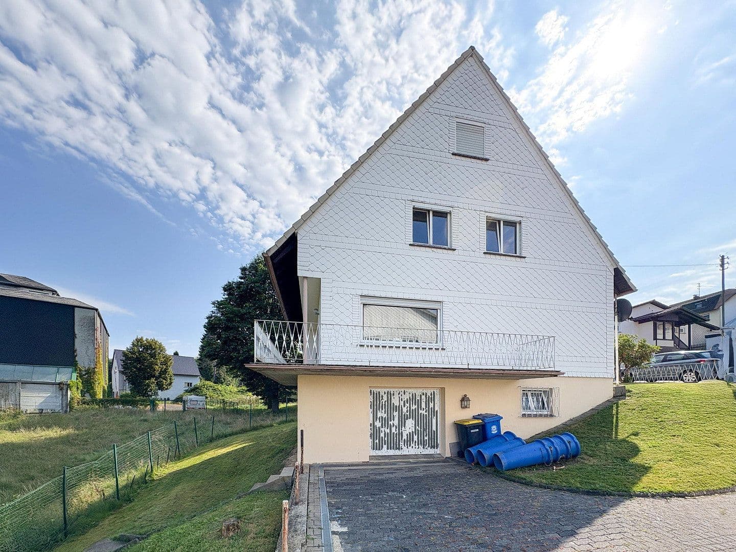 Predaj domu 166 m², pozemok 1.043 m², Hamm (Sieg), Porýnie-Falcko Predaj domu 166 m², pozemok 1.043 m², Hamm (Sieg), Porýnie-Falcko