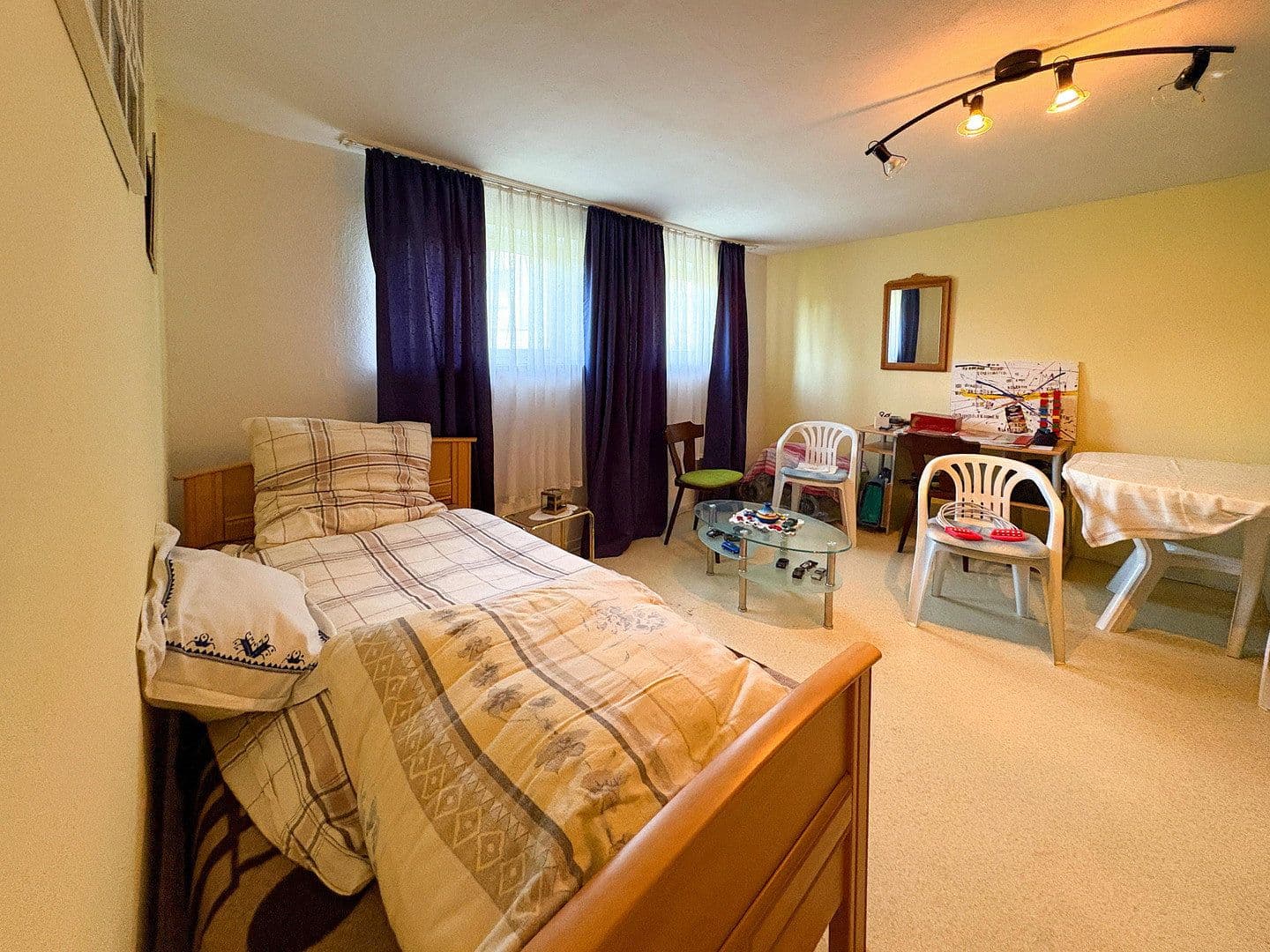 Predaj domu 166 m², pozemok 1.043 m², Hamm (Sieg), Porýnie-Falcko Predaj domu 166 m², pozemok 1.043 m², Hamm (Sieg), Porýnie-Falcko