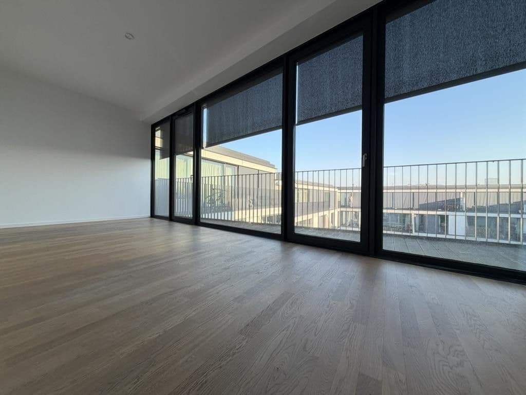 Predaj bytu 3-izbový 110 m², Harzer Straße 109, Berlin, Berlín Predaj bytu 3-izbový 110 m², Harzer Straße 109, Berlin, Berlín