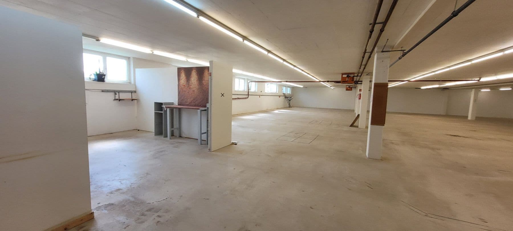Prenájom nebytového priestoru 1.840 m², Altensteig, Bádensko-Wurttembersko Prenájom nebytového priestoru 1.840 m², Altensteig, Bádensko-Wurttembersko