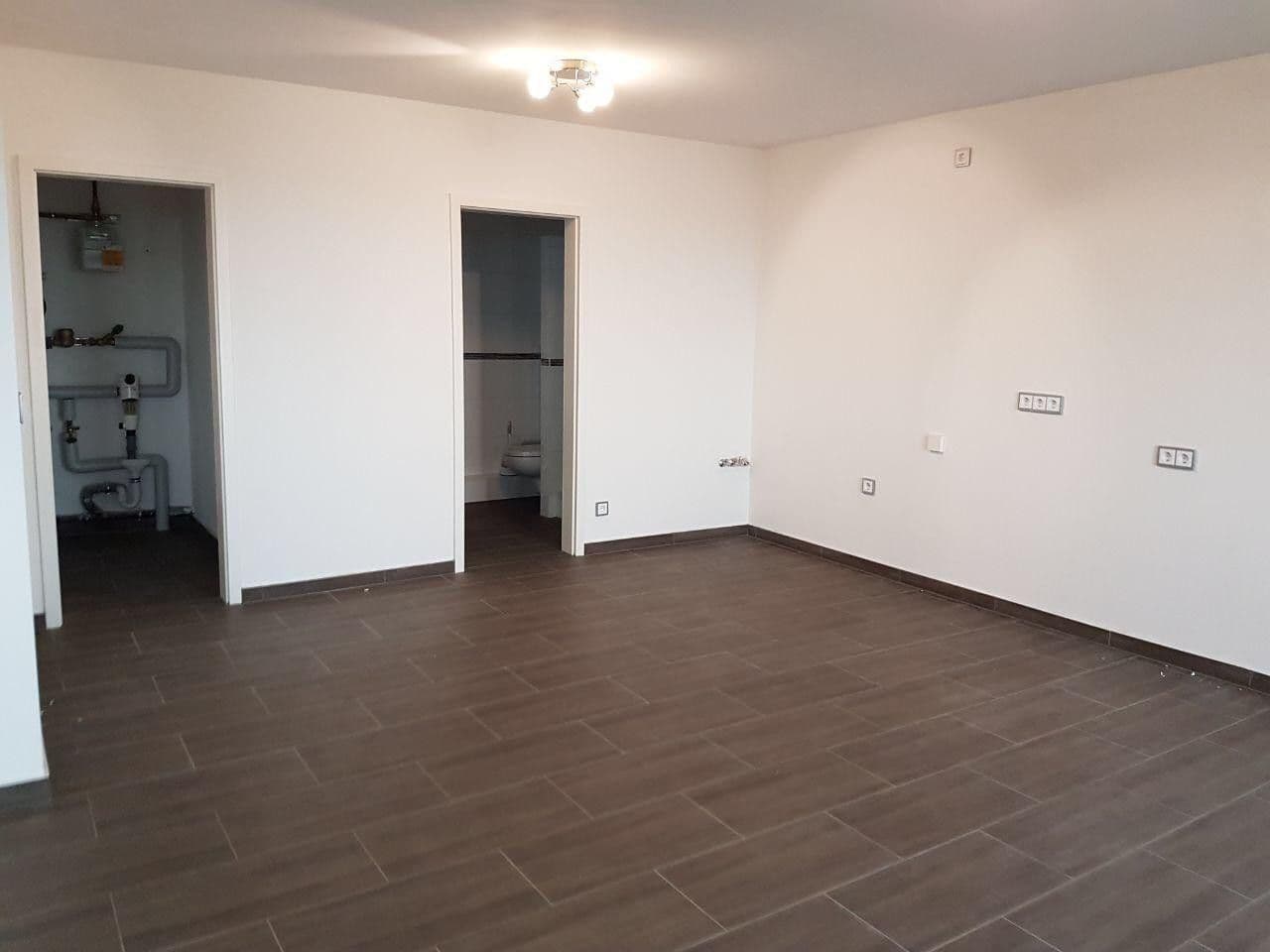 Prenájom domu 219 m², pozemok 300 m², Essenheim, Porýnie-Falcko Prenájom domu 219 m², pozemok 300 m², Essenheim, Porýnie-Falcko