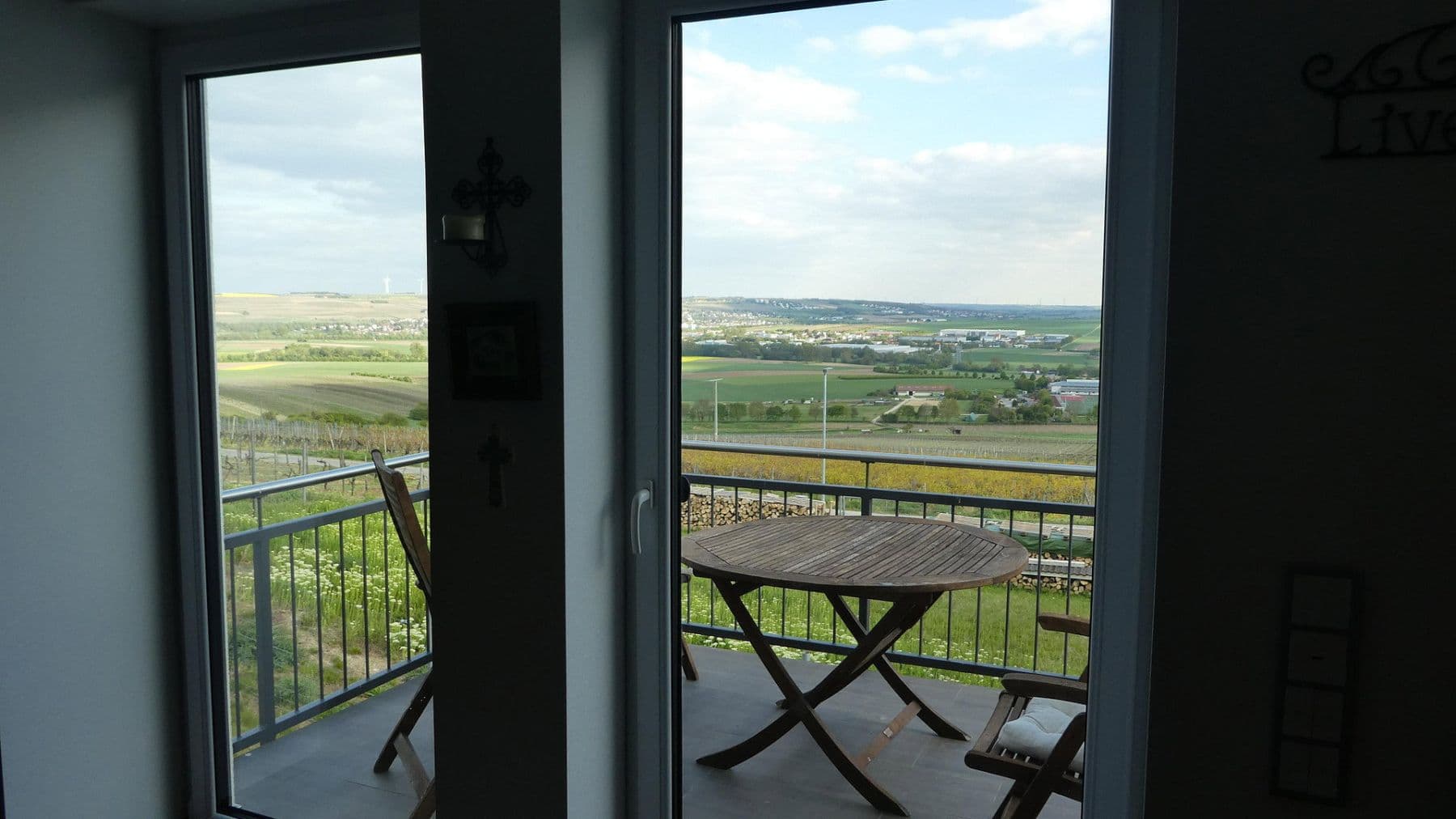 Prenájom domu 219 m², pozemok 300 m², Essenheim, Porýnie-Falcko Prenájom domu 219 m², pozemok 300 m², Essenheim, Porýnie-Falcko