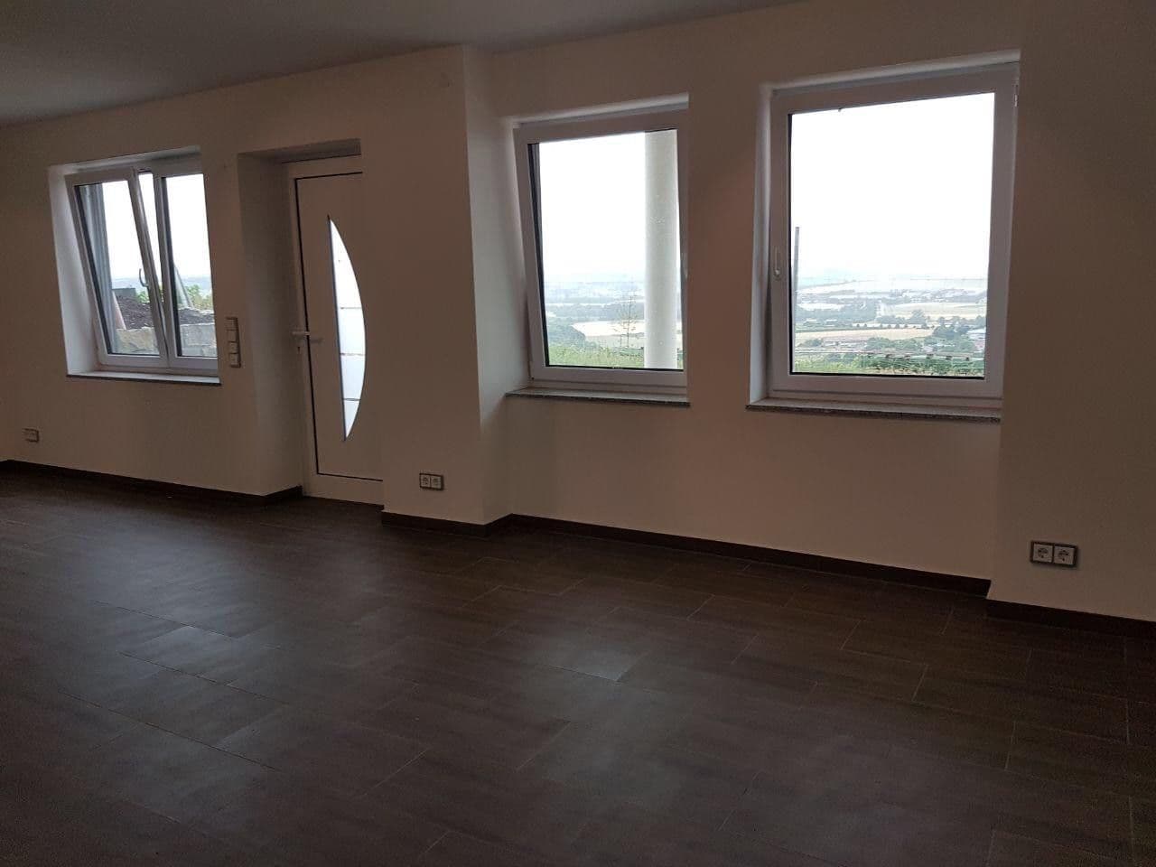 Prenájom domu 219 m², pozemok 300 m², Essenheim, Porýnie-Falcko Prenájom domu 219 m², pozemok 300 m², Essenheim, Porýnie-Falcko