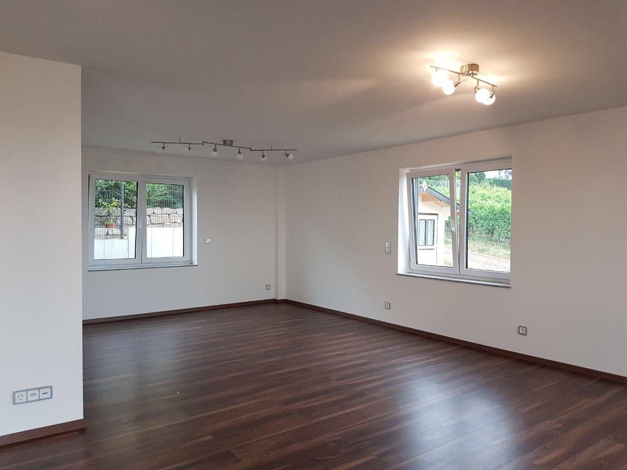 Prenájom domu 219 m², pozemok 300 m², Essenheim, Porýnie-Falcko Prenájom domu 219 m², pozemok 300 m², Essenheim, Porýnie-Falcko