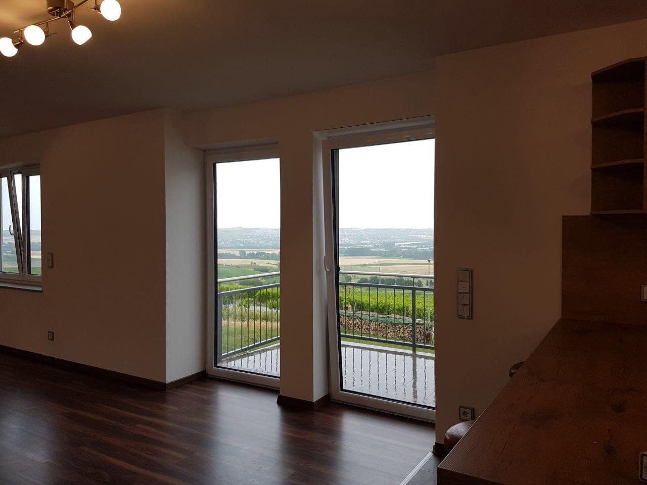 Prenájom domu 219 m², pozemok 300 m², Essenheim, Porýnie-Falcko Prenájom domu 219 m², pozemok 300 m², Essenheim, Porýnie-Falcko