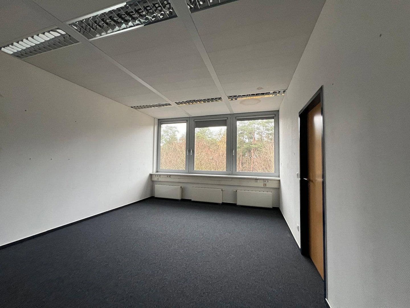 Prenájom kancelárie 37 m², Rövertannen 13, Güstrow, Meklenbursko-Predpomoransko Prenájom kancelárie 37 m², Rövertannen 13, Güstrow, Meklenbursko-Predpomoransko