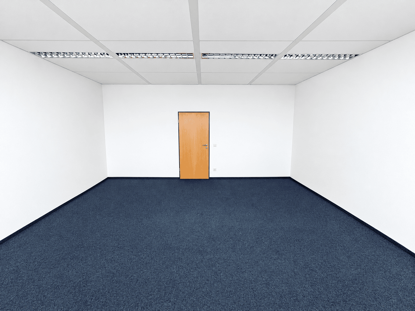 Prenájom kancelárie 37 m², Rövertannen 13, Güstrow, Meklenbursko-Predpomoransko Prenájom kancelárie 37 m², Rövertannen 13, Güstrow, Meklenbursko-Predpomoransko