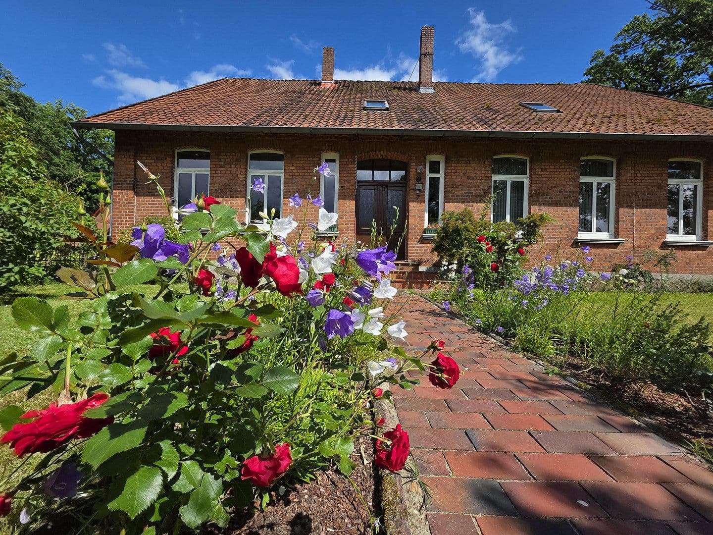 Predaj domu 219 m², pozemok 1.317 m², Uelzen, Dolné Sasko Predaj domu 219 m², pozemok 1.317 m², Uelzen, Dolné Sasko