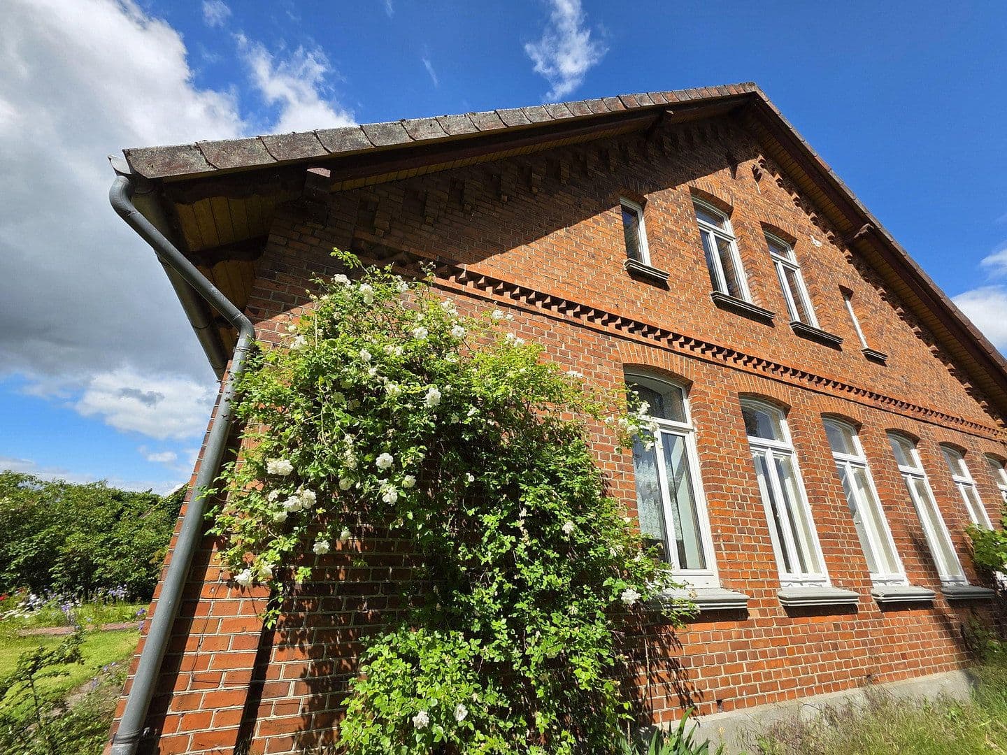 Predaj domu 219 m², pozemok 1.317 m², Uelzen, Dolné Sasko Predaj domu 219 m², pozemok 1.317 m², Uelzen, Dolné Sasko