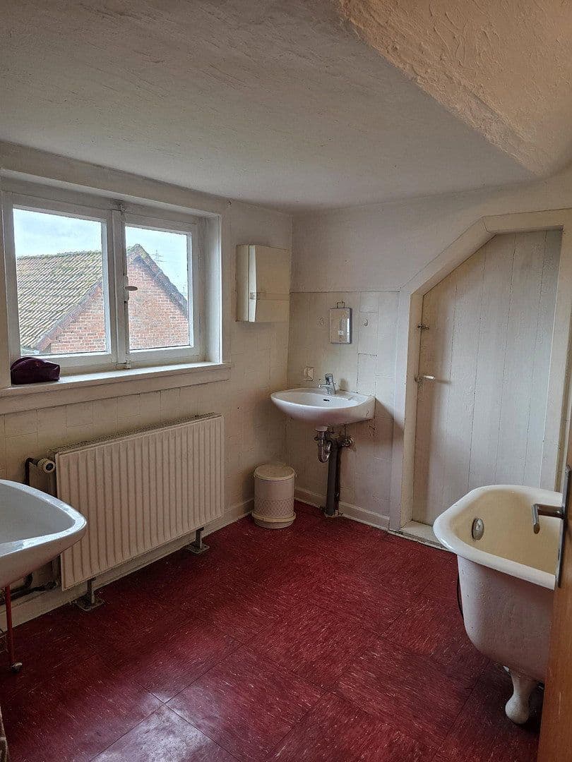 Predaj domu 219 m², pozemok 1.317 m², Uelzen, Dolné Sasko Predaj domu 219 m², pozemok 1.317 m², Uelzen, Dolné Sasko
