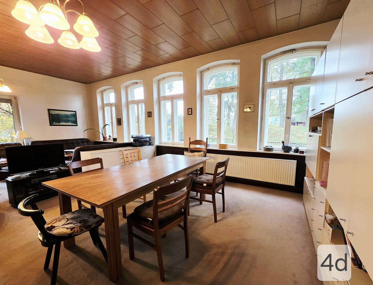 Predaj domu 219 m², pozemok 1.317 m², Uelzen, Dolné Sasko Predaj domu 219 m², pozemok 1.317 m², Uelzen, Dolné Sasko