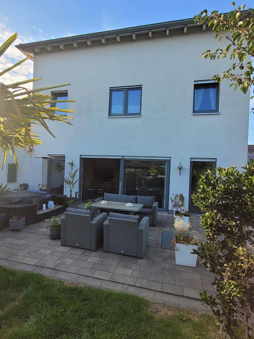 Predaj domu 179 m², pozemok 446 m², Gartenstr. 62, Herne, Severné Porýnie - Westfálsko Predaj domu 179 m², pozemok 446 m², Gartenstr. 62, Herne, Severné Porýnie - Westfálsko