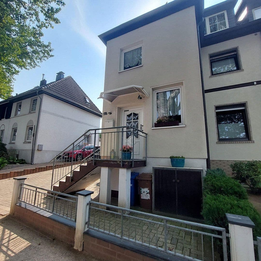 Predaj domu 215 m², pozemok 597 m², Essen, Severné Porýnie - Westfálsko Predaj domu 215 m², pozemok 597 m², Essen, Severné Porýnie - Westfálsko