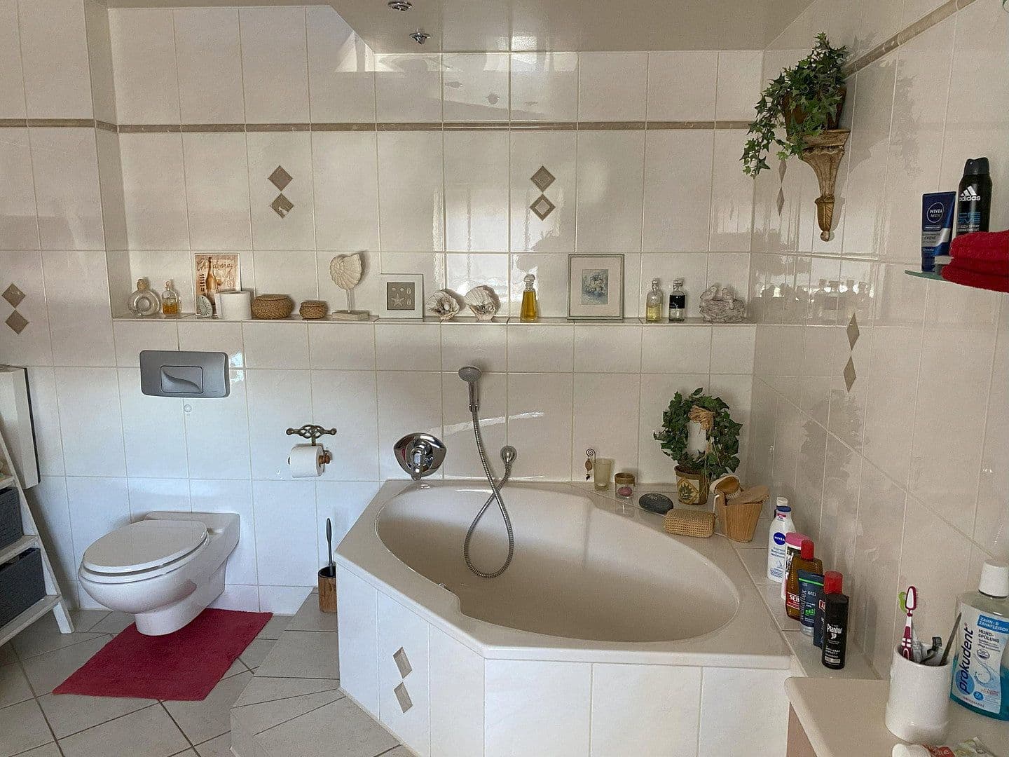 Predaj domu 215 m², pozemok 597 m², Essen, Severné Porýnie - Westfálsko Predaj domu 215 m², pozemok 597 m², Essen, Severné Porýnie - Westfálsko