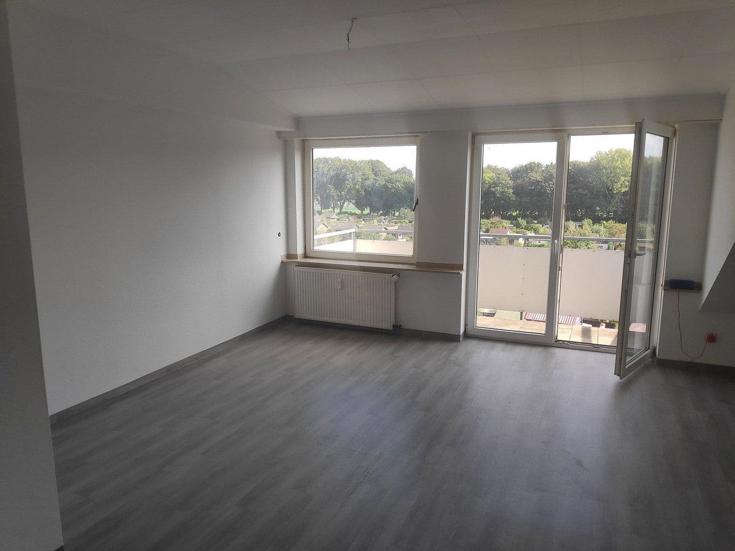 Prenájom bytu 3-izbový 82 m², Borkhofer Str. 33a, Duisburg, Severné Porýnie - Westfálsko Prenájom bytu 3-izbový 82 m², Borkhofer Str. 33a, Duisburg, Severné Porýnie - Westfálsko