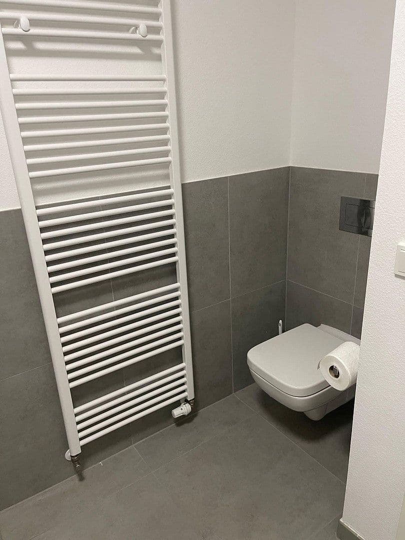 Predaj domu 146 m², pozemok 298 m², Wiesbaden, Hesensko Predaj domu 146 m², pozemok 298 m², Wiesbaden, Hesensko