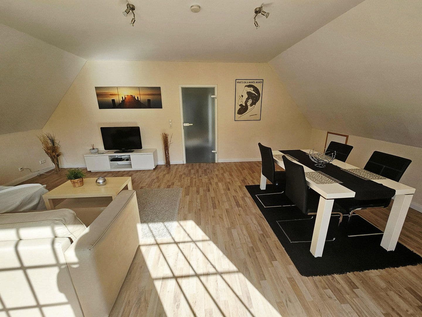 Predaj domu 174 m², pozemok 544 m², Troisdorf, Severné Porýnie - Westfálsko Predaj domu 174 m², pozemok 544 m², Troisdorf, Severné Porýnie - Westfálsko