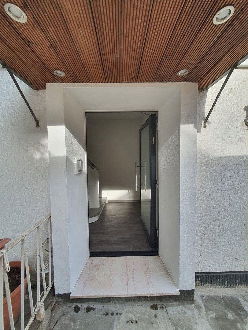 Prenájom bytu 25 m², Köln, Severné Porýnie - Westfálsko Prenájom bytu 25 m², Köln, Severné Porýnie - Westfálsko