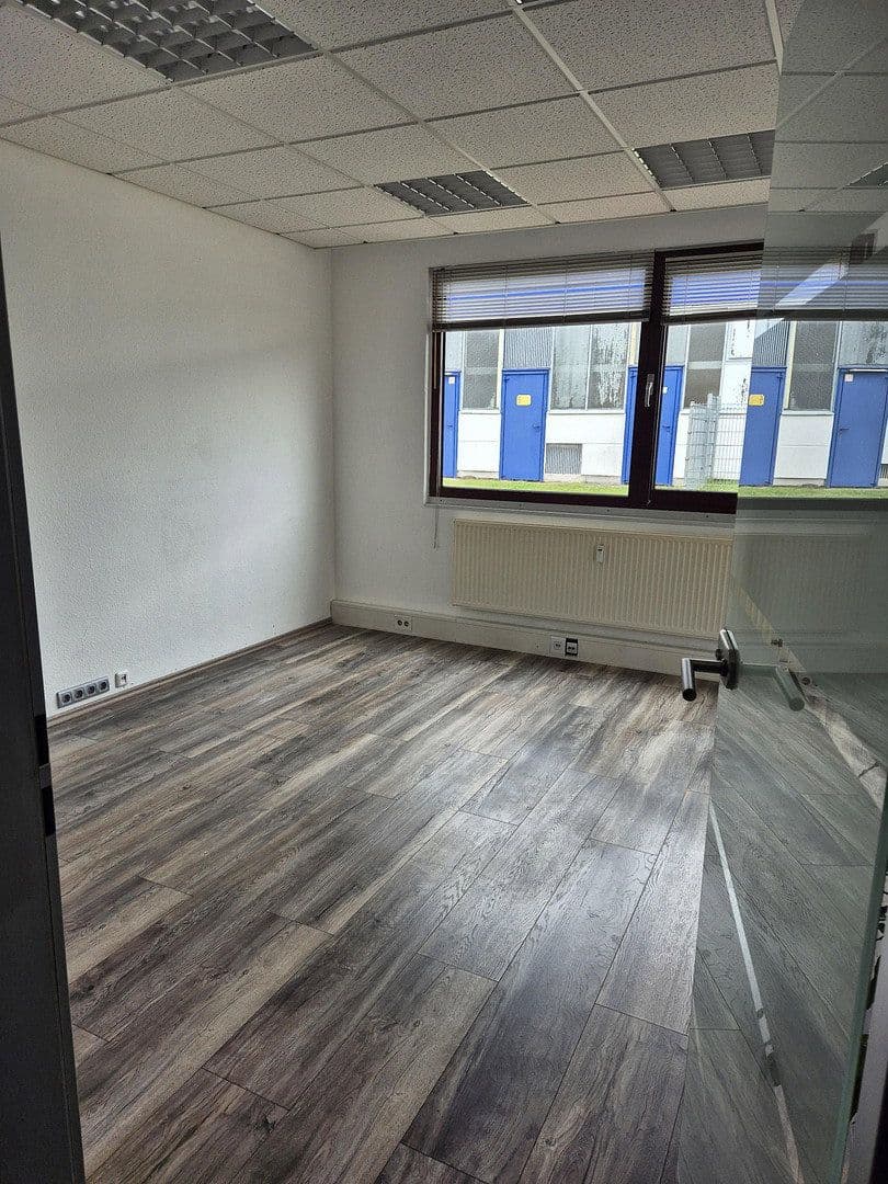 Prenájom kancelárie 124 m², Rudolf-Diesel-Str. 11, Kaltenkirchen, Šlezvicko-Holštajnsko Prenájom kancelárie 124 m², Rudolf-Diesel-Str. 11, Kaltenkirchen, Šlezvicko-Holštajnsko