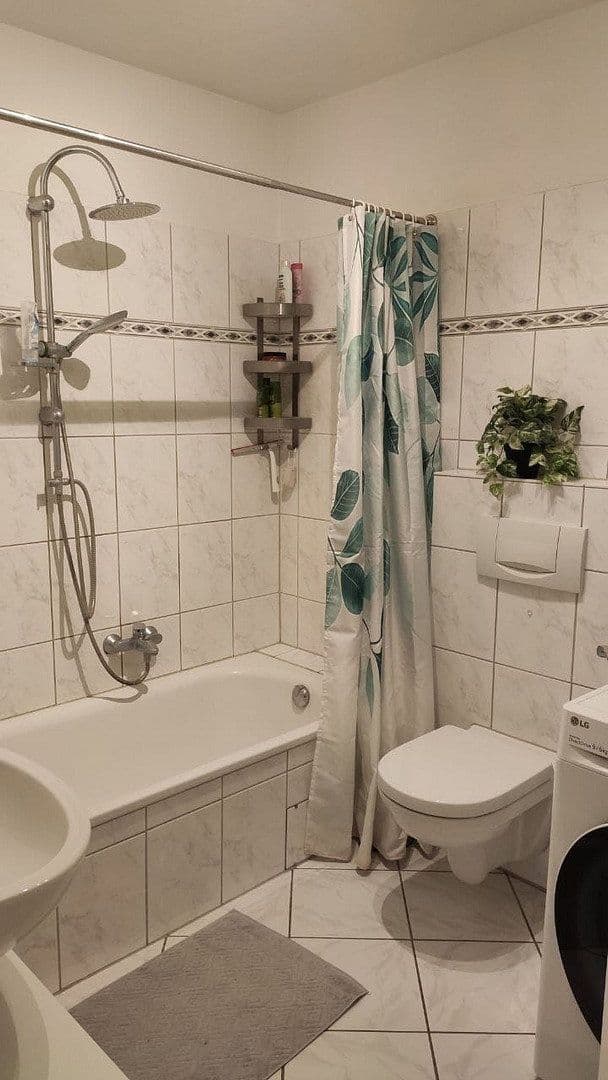 Prenájom bytu 4-izbový 85 m², Tornesch, Šlezvicko-Holštajnsko Prenájom bytu 4-izbový 85 m², Tornesch, Šlezvicko-Holštajnsko
