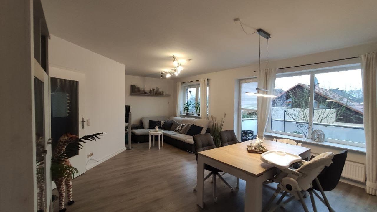 Prenájom bytu 4-izbový 85 m², Tornesch, Šlezvicko-Holštajnsko Prenájom bytu 4-izbový 85 m², Tornesch, Šlezvicko-Holštajnsko
