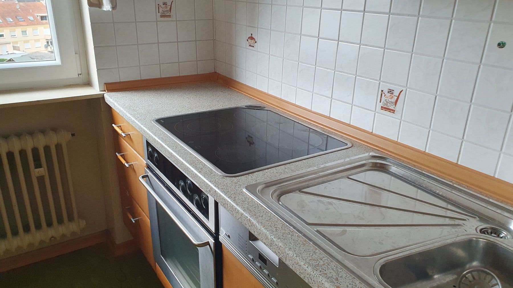 Prenájom bytu 3-izbový 87 m², Saarbrücken, Sársko Prenájom bytu 3-izbový 87 m², Saarbrücken, Sársko