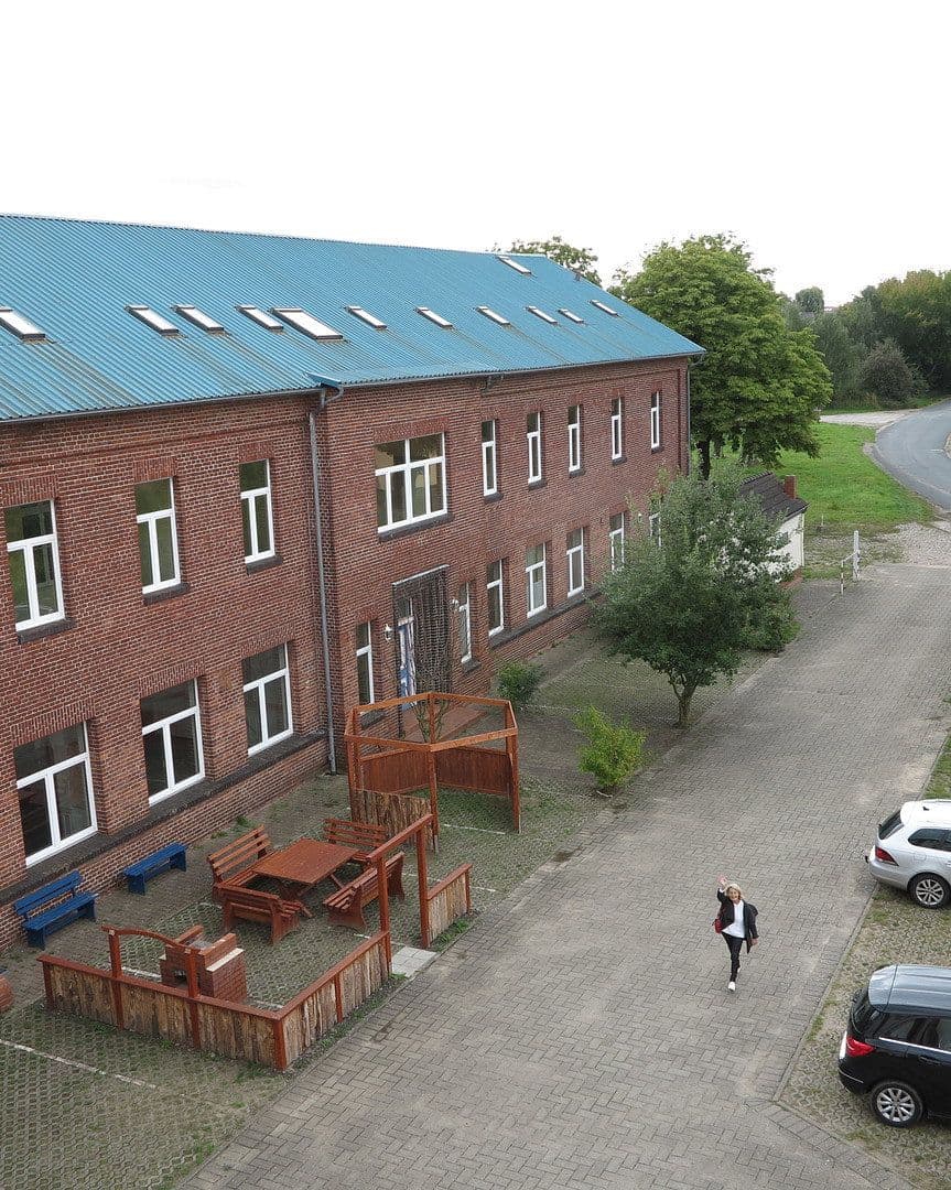 Predaj domu 6.000 m², pozemok 6.000 m², Malchin, Meklenbursko-Predpomoransko Predaj domu 6.000 m², pozemok 6.000 m², Malchin, Meklenbursko-Predpomoransko