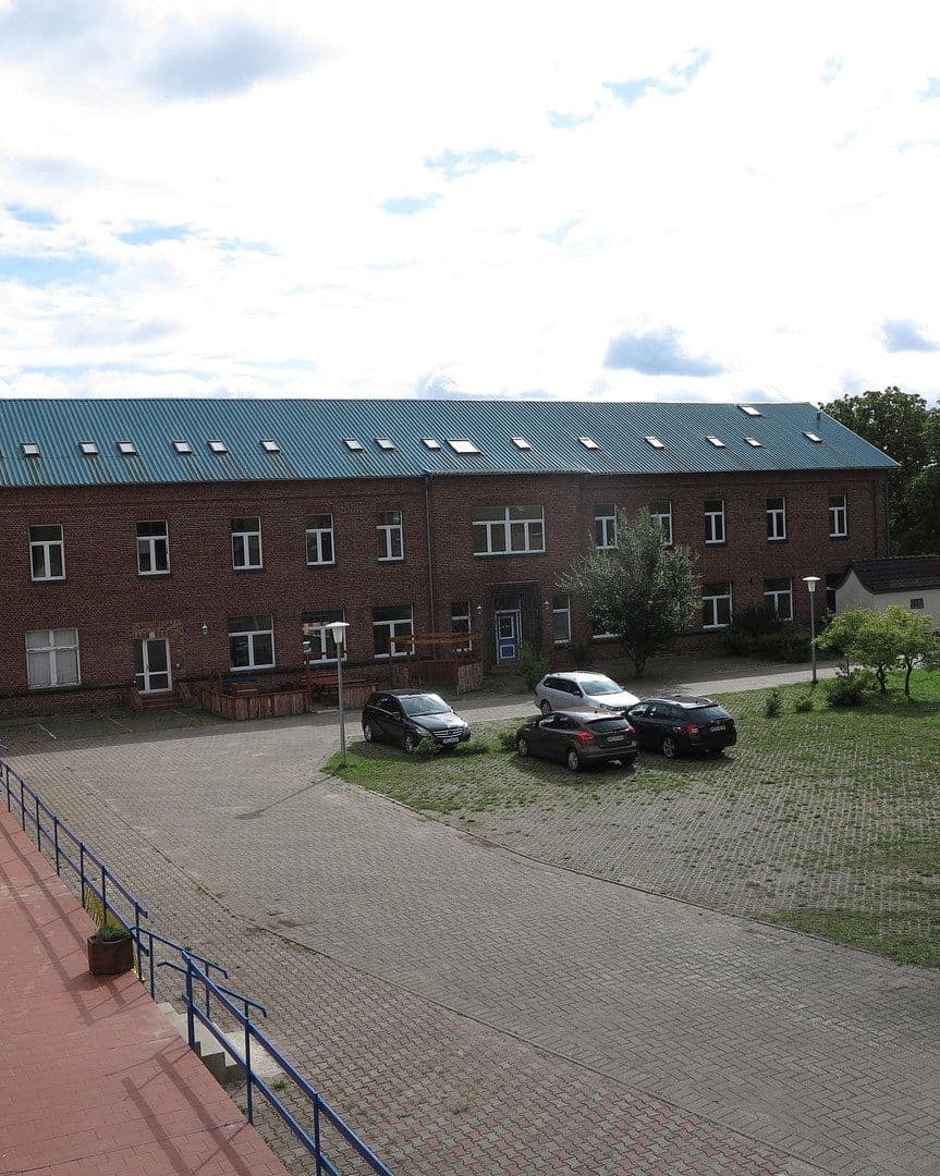 Predaj domu 6.000 m², pozemok 6.000 m², Malchin, Meklenbursko-Predpomoransko Predaj domu 6.000 m², pozemok 6.000 m², Malchin, Meklenbursko-Predpomoransko