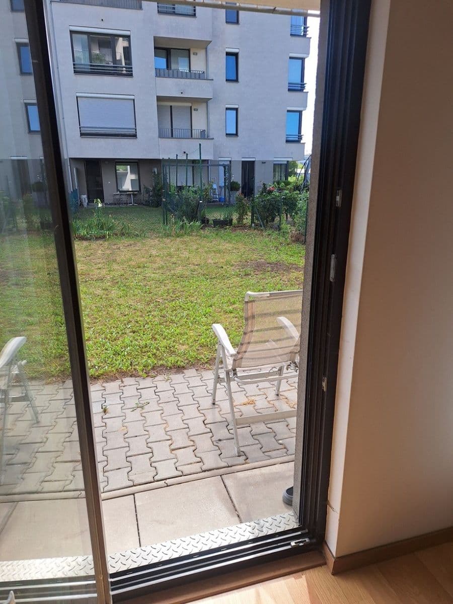 Prenájom bytu 2-izbový 60 m², Sousedíkova, Praha, Praha Prenájom bytu 2-izbový 60 m², Sousedíkova, Praha, Praha