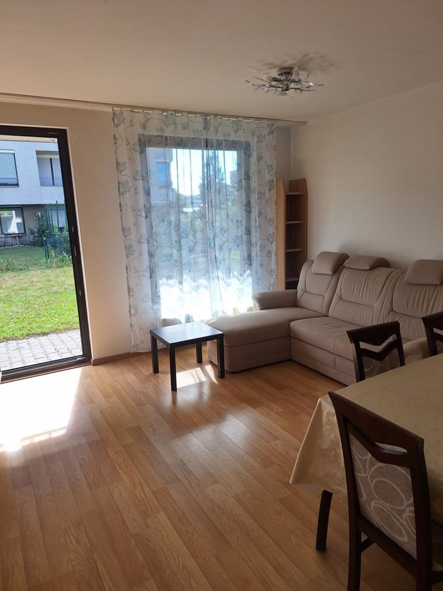 Prenájom bytu 2-izbový 60 m², Sousedíkova, Praha, Praha Prenájom bytu 2-izbový 60 m², Sousedíkova, Praha, Praha