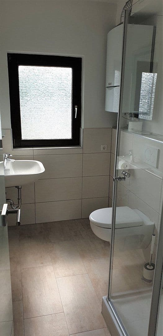 Prenájom bytu 2-izbový 60 m², Rheinuferstr, Neuss, Severné Porýnie - Westfálsko Prenájom bytu 2-izbový 60 m², Rheinuferstr, Neuss, Severné Porýnie - Westfálsko