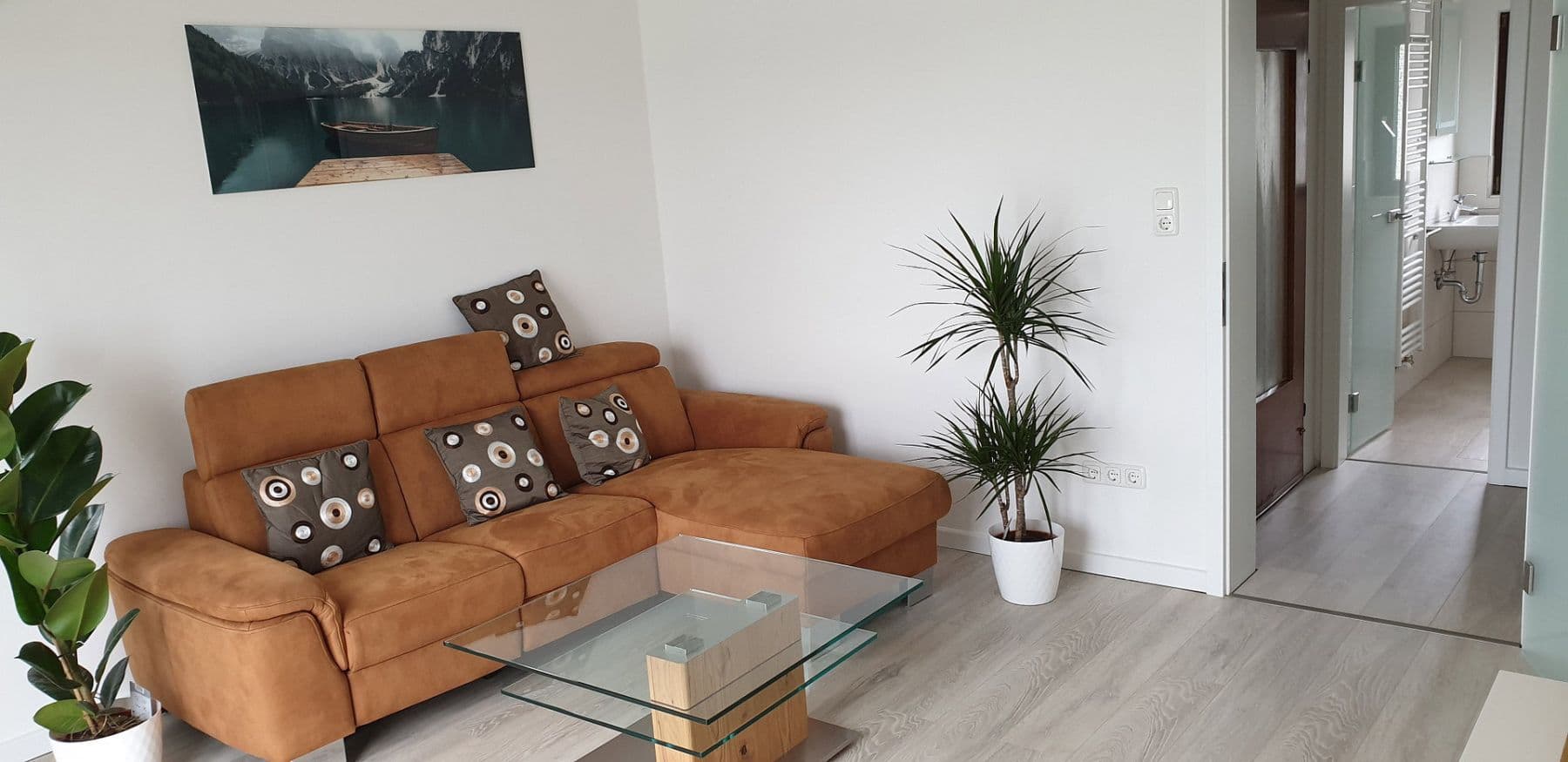 Prenájom bytu 2-izbový 60 m², Rheinuferstr, Neuss, Severné Porýnie - Westfálsko Prenájom bytu 2-izbový 60 m², Rheinuferstr, Neuss, Severné Porýnie - Westfálsko