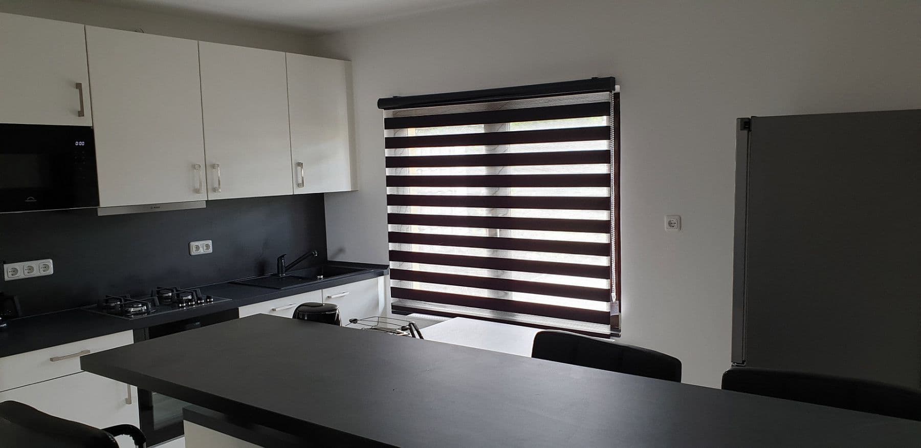 Prenájom bytu 2-izbový 60 m², Rheinuferstr, Neuss, Severné Porýnie - Westfálsko Prenájom bytu 2-izbový 60 m², Rheinuferstr, Neuss, Severné Porýnie - Westfálsko