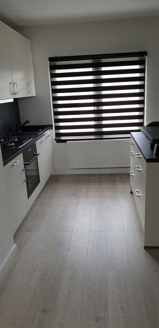 Prenájom bytu 2-izbový 60 m², Rheinuferstr, Neuss, Severné Porýnie - Westfálsko Prenájom bytu 2-izbový 60 m², Rheinuferstr, Neuss, Severné Porýnie - Westfálsko