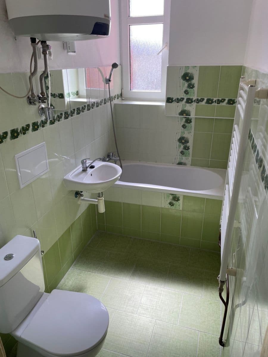 Prenájom bytu 2-izbový 84 m², Polívkova, Olomouc, Olomoucký kraj Prenájom bytu 2-izbový 84 m², Polívkova, Olomouc, Olomoucký kraj