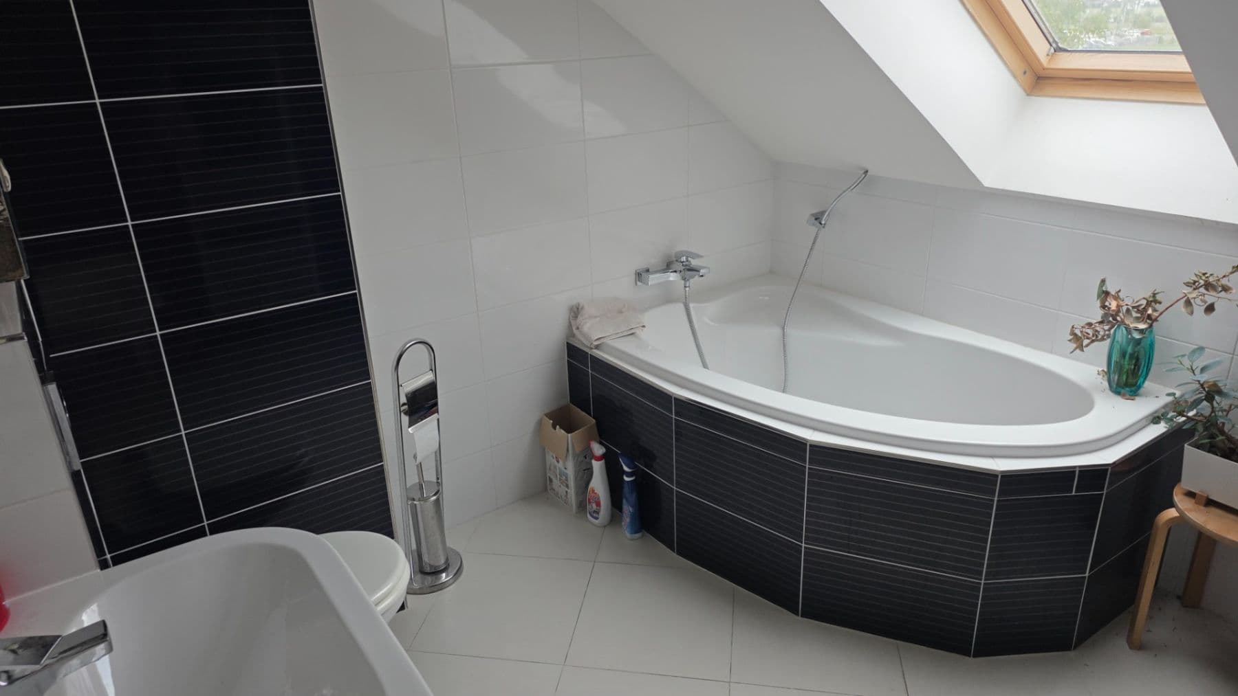 Predaj domu 264 m², pozemok 450 m², Desenská, Praha, Praha Predaj domu 264 m², pozemok 450 m², Desenská, Praha, Praha