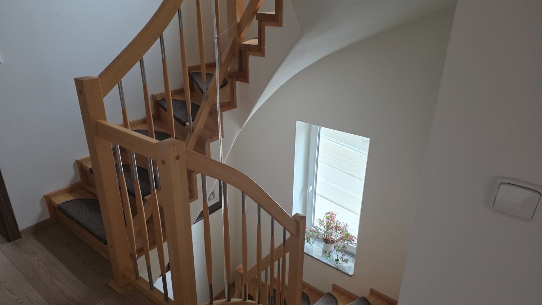 Predaj domu 264 m², pozemok 450 m², Desenská, Praha, Praha Predaj domu 264 m², pozemok 450 m², Desenská, Praha, Praha