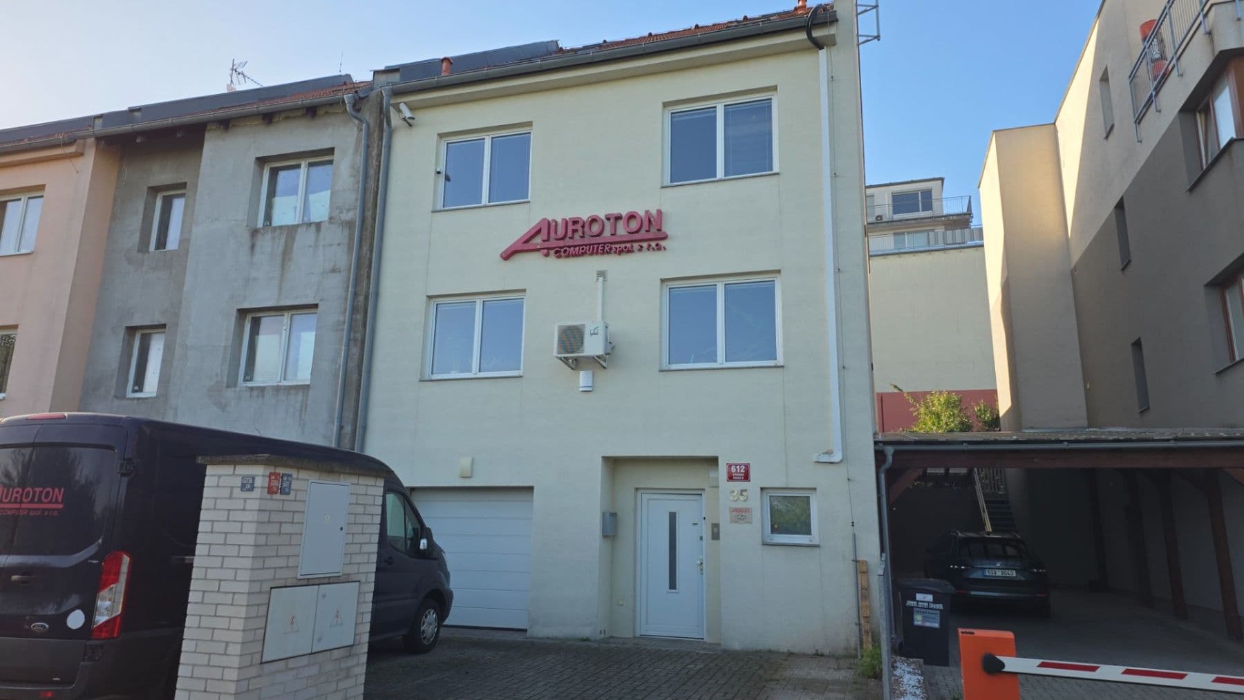 Predaj domu 264 m², pozemok 450 m², Desenská, Praha, Praha Predaj domu 264 m², pozemok 450 m², Desenská, Praha, Praha