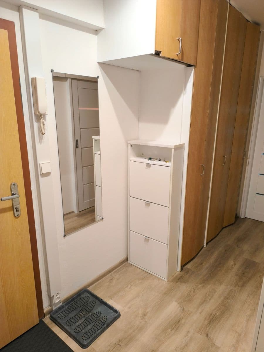 Prenájom bytu 23 m², Litvínovská, Praha, Praha Prenájom bytu 23 m², Litvínovská, Praha, Praha