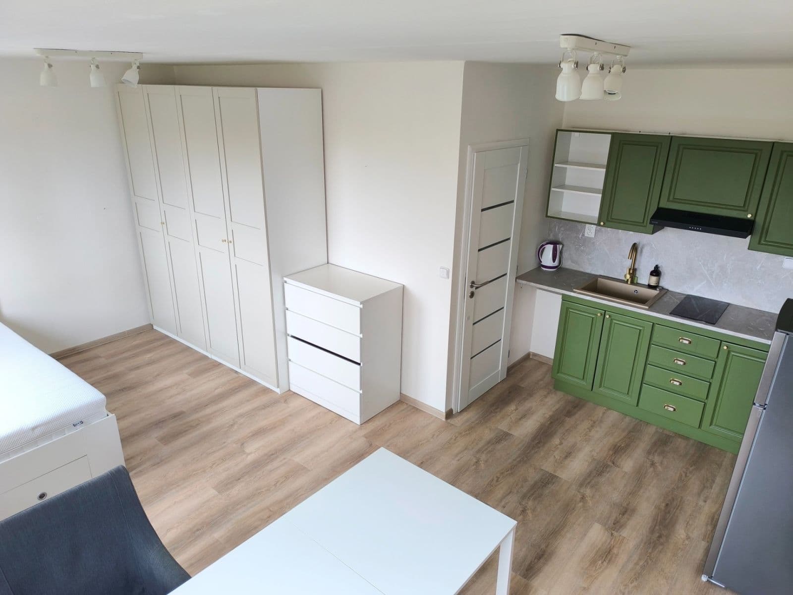 Prenájom bytu 23 m², Litvínovská, Praha, Praha Prenájom bytu 23 m², Litvínovská, Praha, Praha