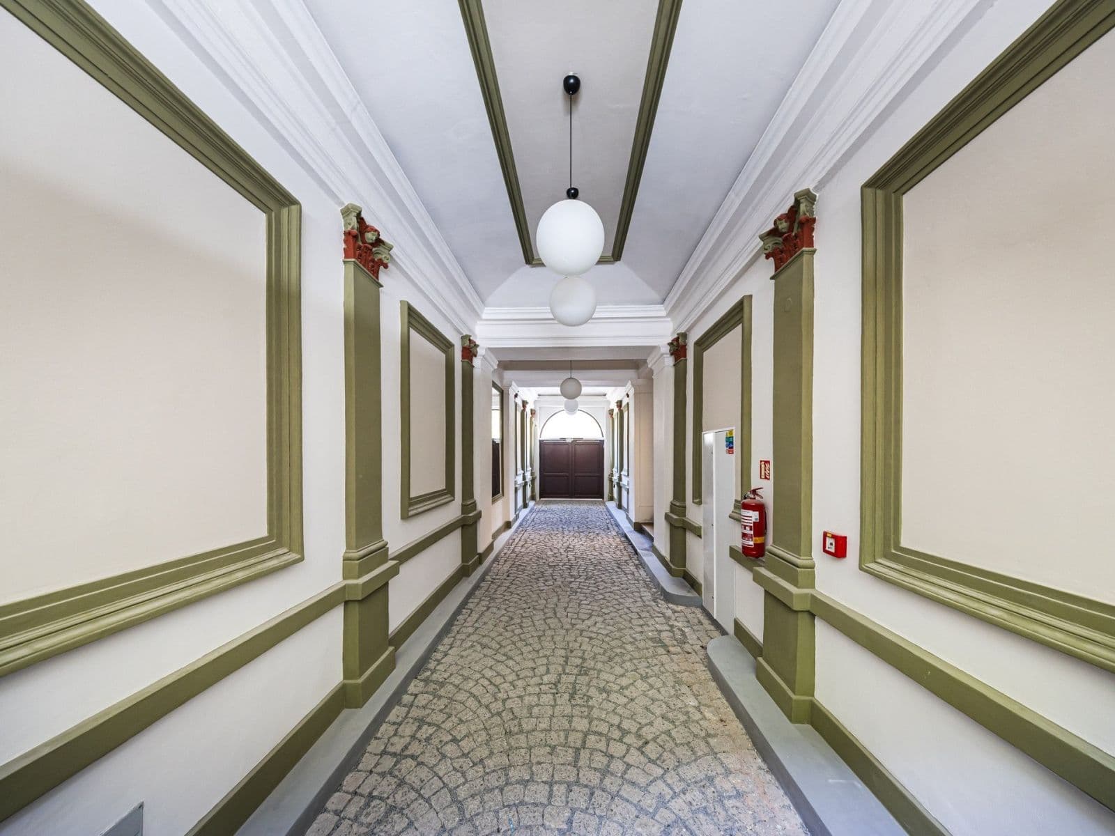 Prenájom bytu 2-izbový 43 m², Sázavská, Praha, Praha Prenájom bytu 2-izbový 43 m², Sázavská, Praha, Praha